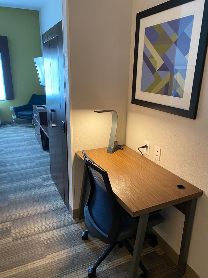 Holiday Inn Express & Suites Columbia-I-26 @ Harbison Blvd By Ihg Exteriör bild