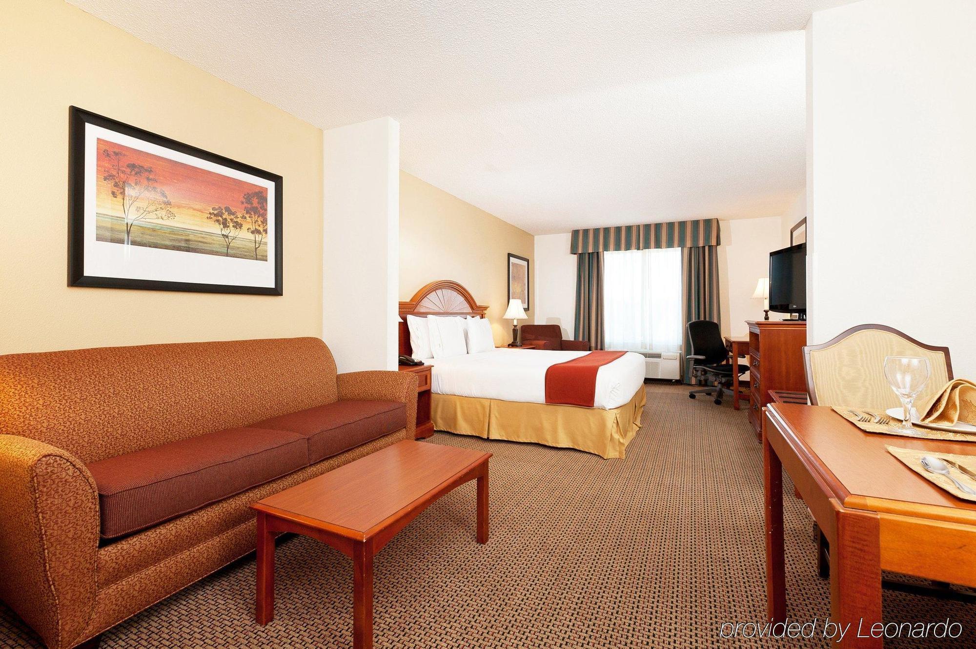 Holiday Inn Express & Suites Columbia-I-26 @ Harbison Blvd By Ihg Exteriör bild