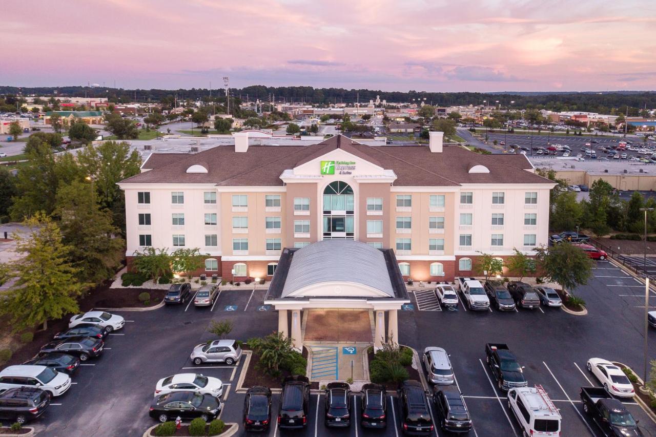 Holiday Inn Express & Suites Columbia-I-26 @ Harbison Blvd By Ihg Exteriör bild