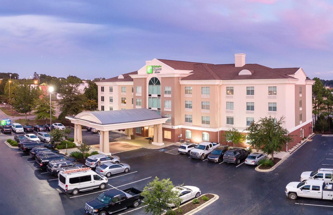 Holiday Inn Express & Suites Columbia-I-26 @ Harbison Blvd By Ihg Exteriör bild