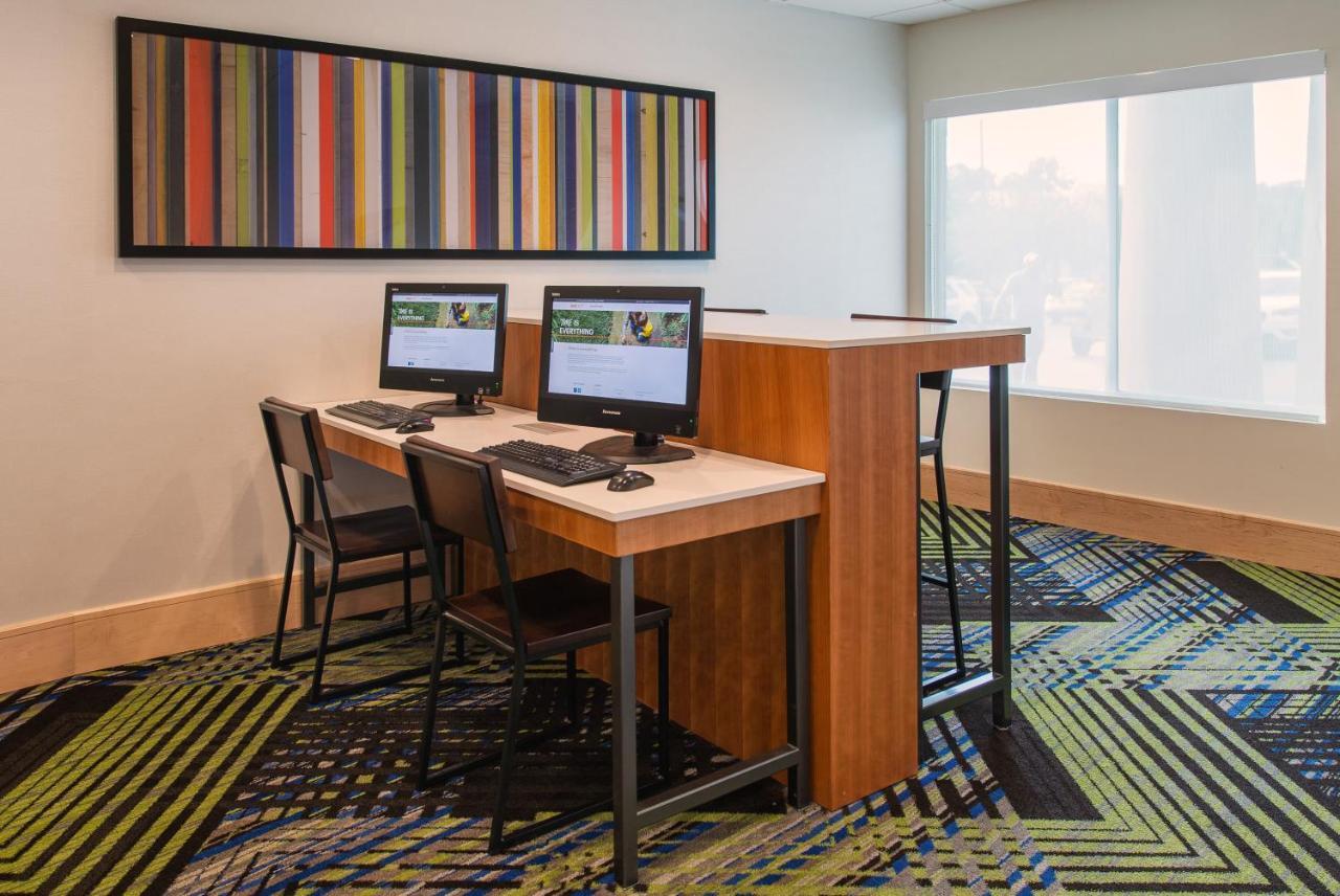 Holiday Inn Express & Suites Columbia-I-26 @ Harbison Blvd By Ihg Exteriör bild